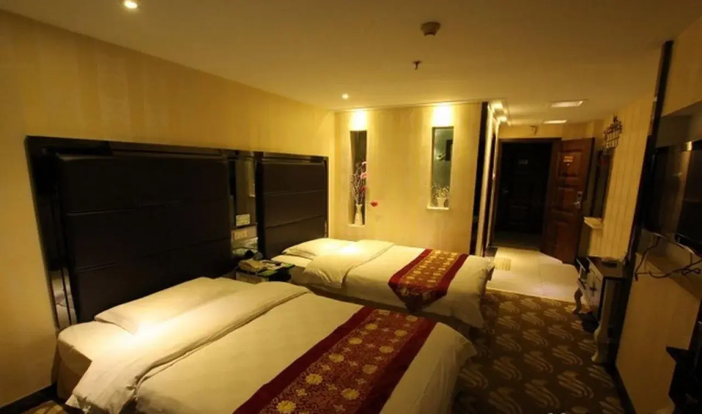 Yunjin Business Hotel (Guilin Railway Station Liangjiang Sihu Branch)
