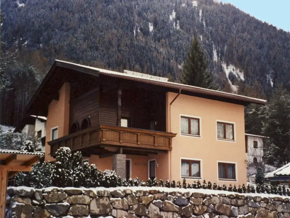 Apartment in Ötztal near Ski Slopes