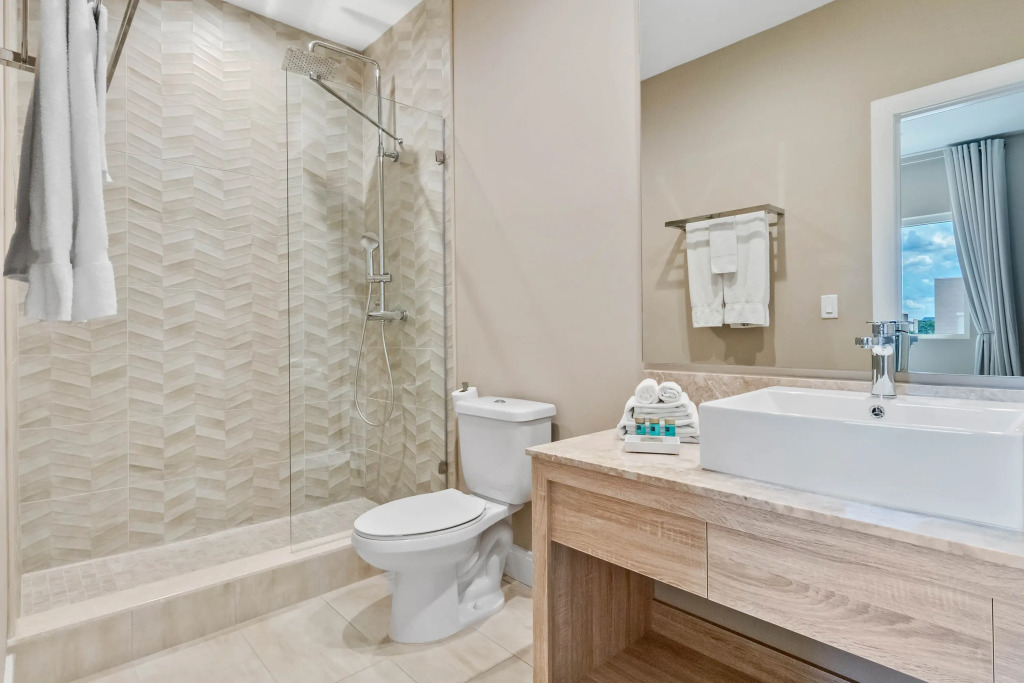4 Bedrooms 45 Bathrooms Magic Village 7575 Bd