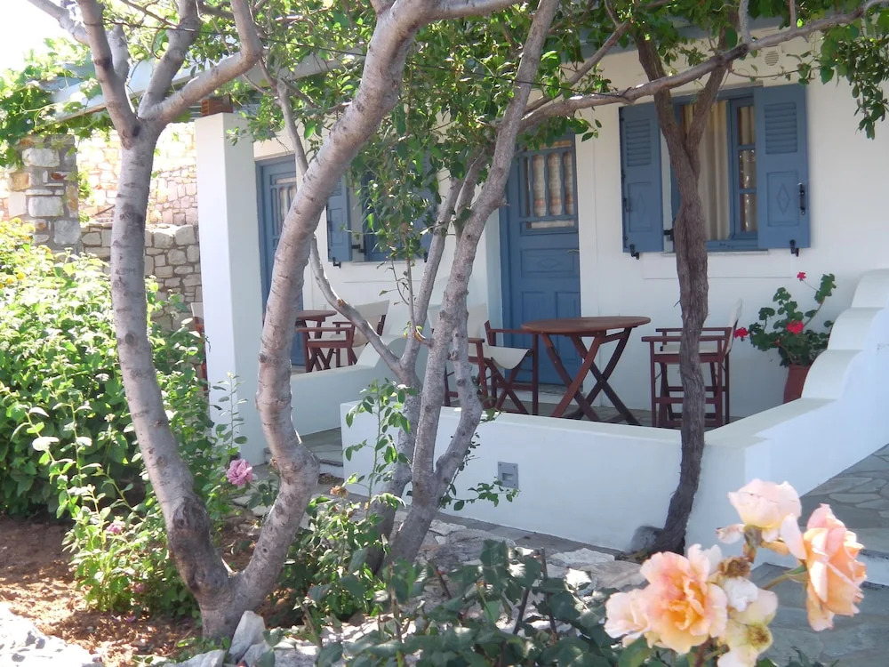 Narkissos Studios
