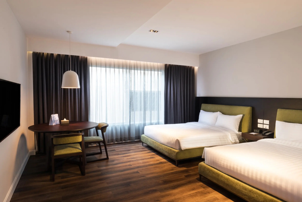 S Ram Leisure Hotel