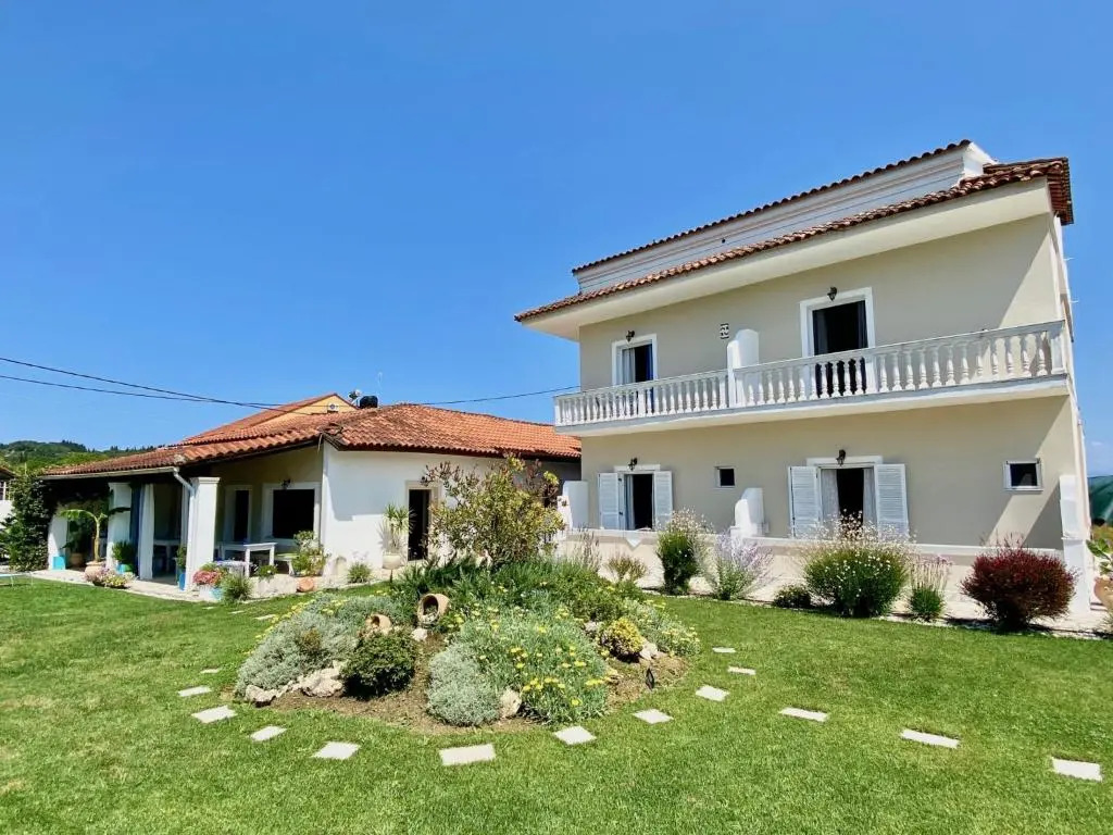 Villa Doma with private pool for up to 29 guests by DadoVillas