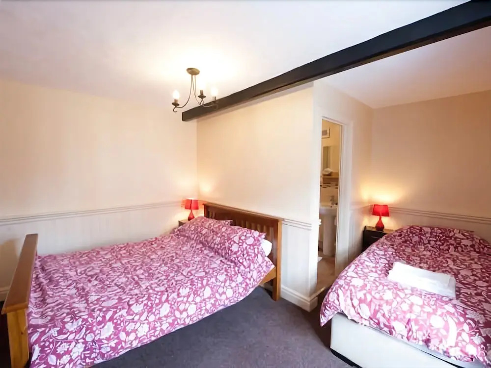 Red Lion Hotel