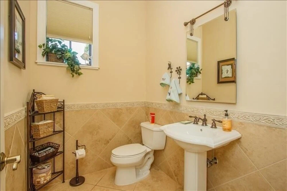 Green 145 - 145 Greenbrier 3 Bedroom Home by Redawning
