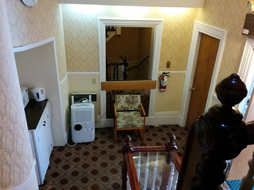 Au Petit Hôtel