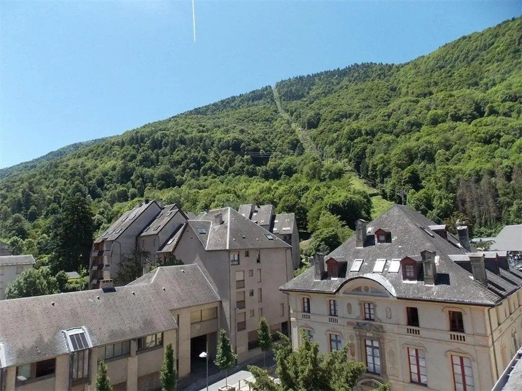 Appartement Bagnères-de-Luchon, 1 pièce, 4 personnes - FR-1-313-124