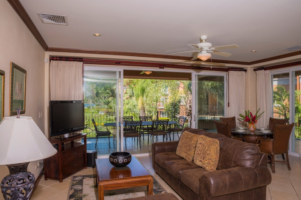 Bay Residence 7C 3 bdr Ocean View in Los Suenos