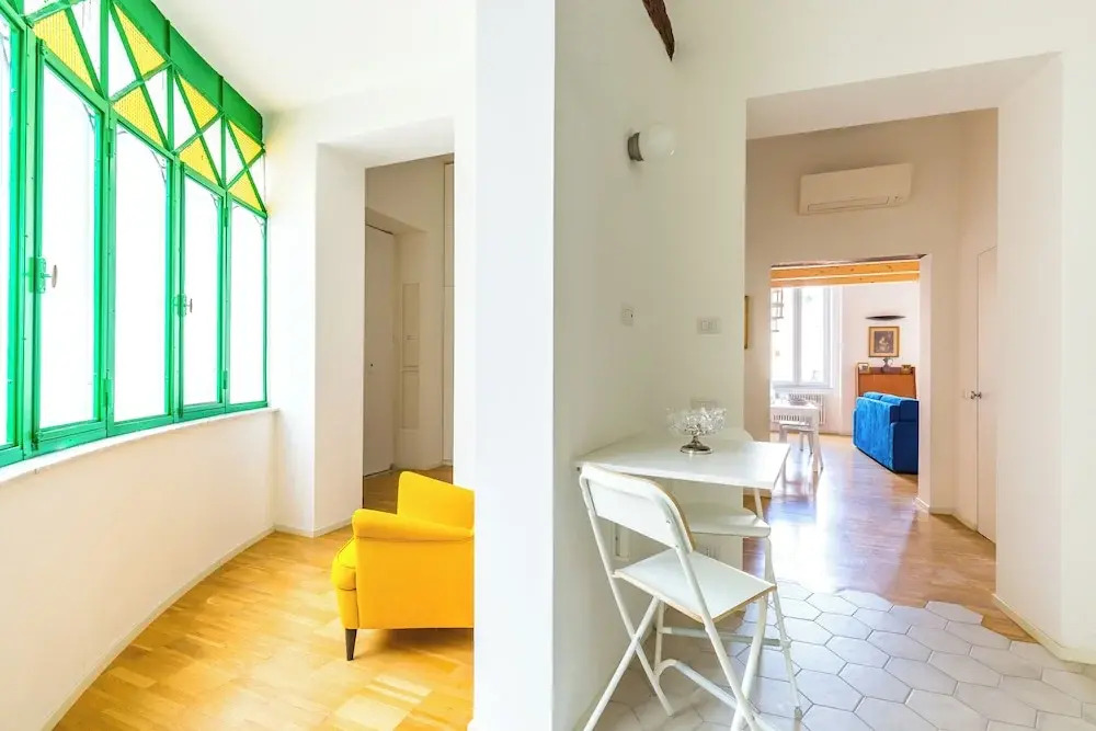Nova Stylish House in Center