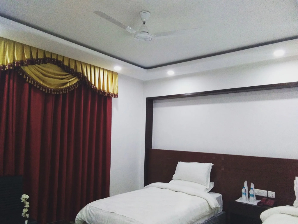 Hotel Seven Inn Bodhgaya