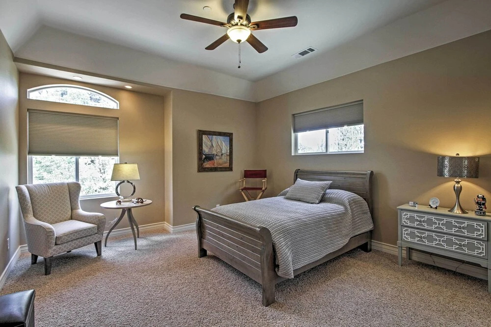 Roomy Home w/ Deck, 5 Mi to Lake Arrowhead Village