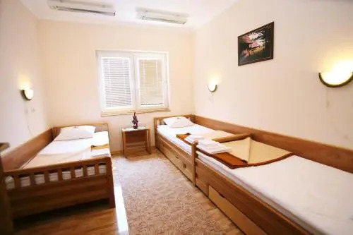 Trim Apartments
