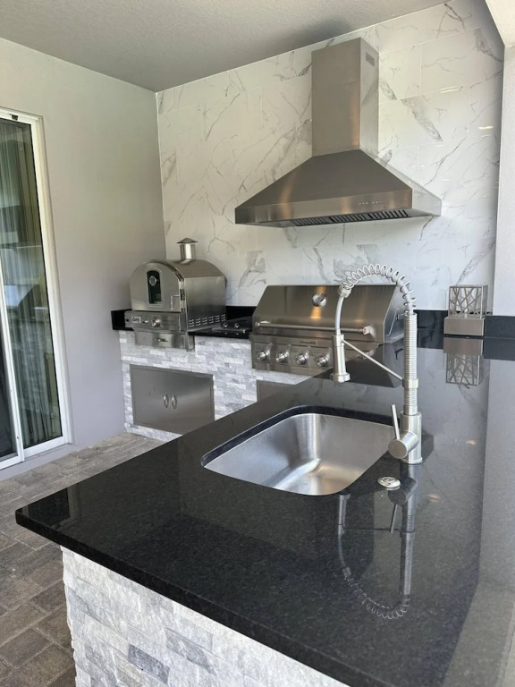 Luxury 9BD Encore Pool Summerkitchen