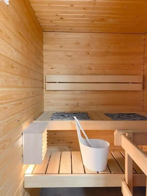 Modern and cozy apartment with Sauna