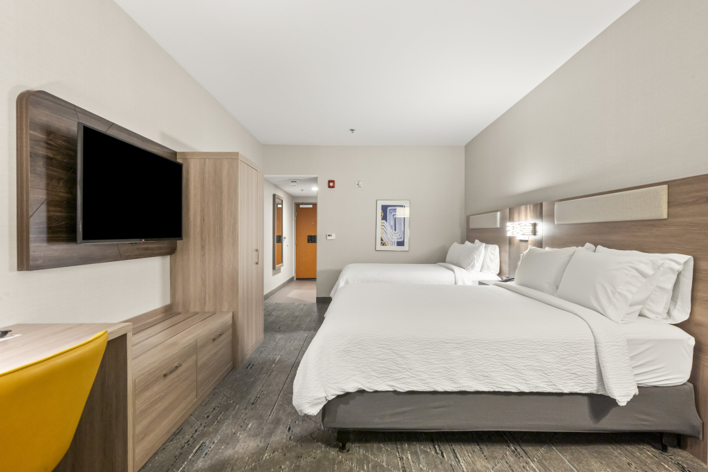 Holiday Inn Express Hotel & Suites Lincoln-Roseville Area by IHG