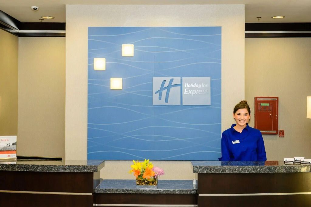 Holiday Inn Express Hotel & Suites Austin NW - Arboretum Area by IHG