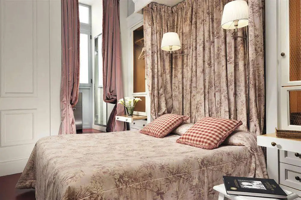 Casa Heberart Guest House Sistina