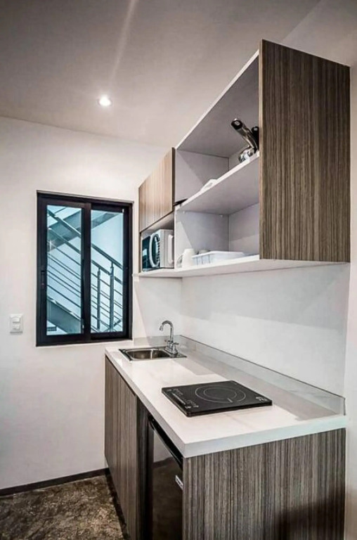 Sunny Private Studio Pool Rooftop Lounge Minutes From the Beach Beaches 5th Avenue