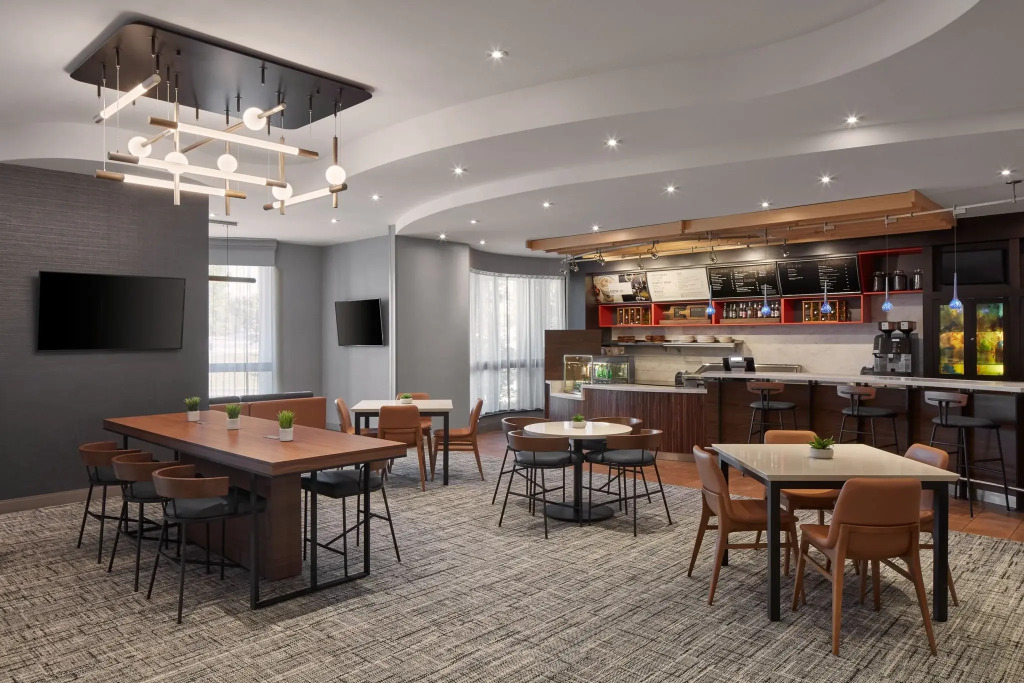 Courtyard by Marriott Mississauga-Airport Corporate Centre West