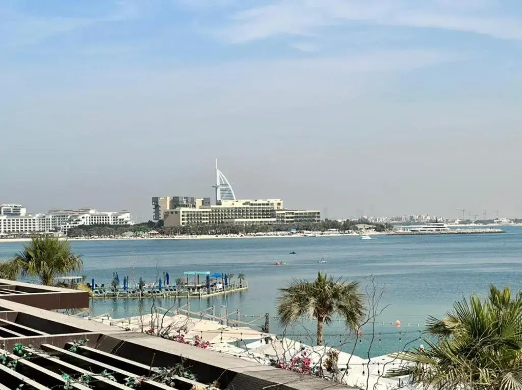 The Smart Concierge - Palm tower