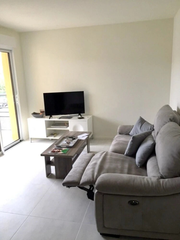 Apartment With one Bedroom in Antibes, With Furnished Terrace and Wifi