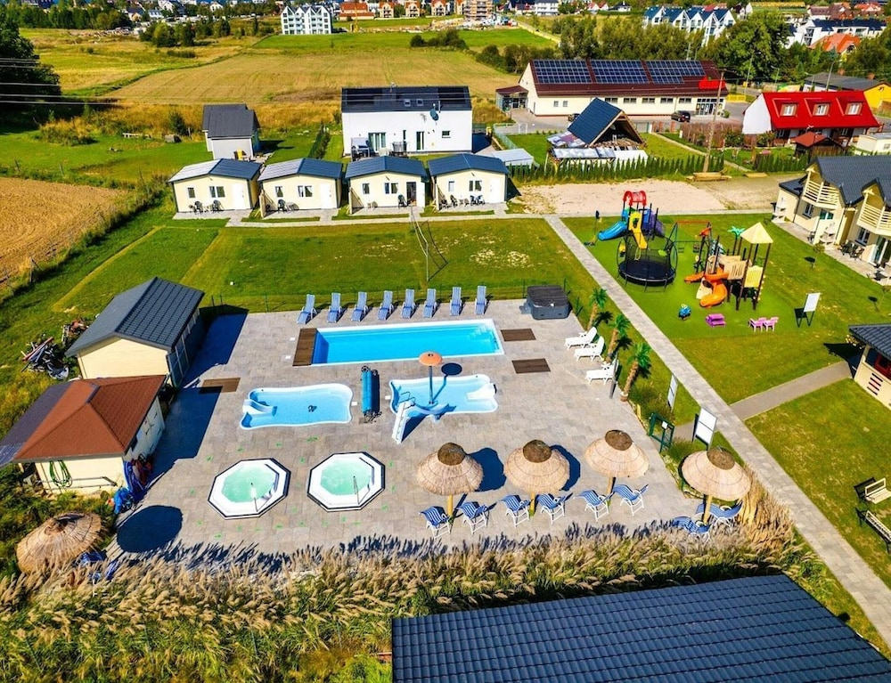 Single-story Holiday Home, Pool, Sauna, Whirlpool