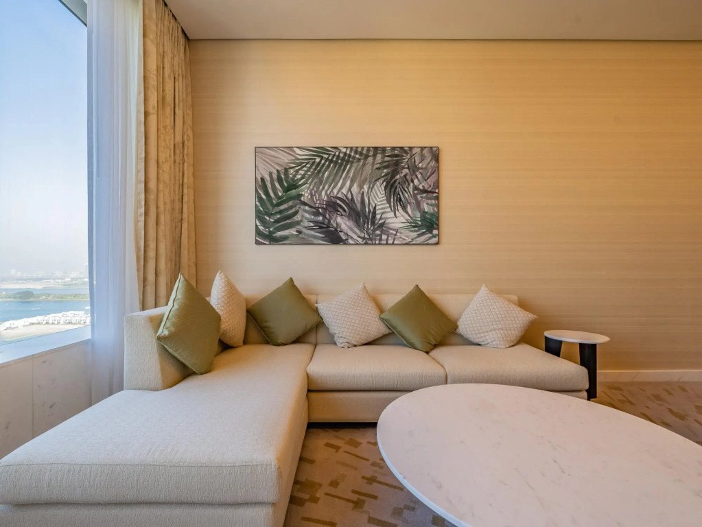 Palm Jumeirah- The Palm Tower 1 2205
