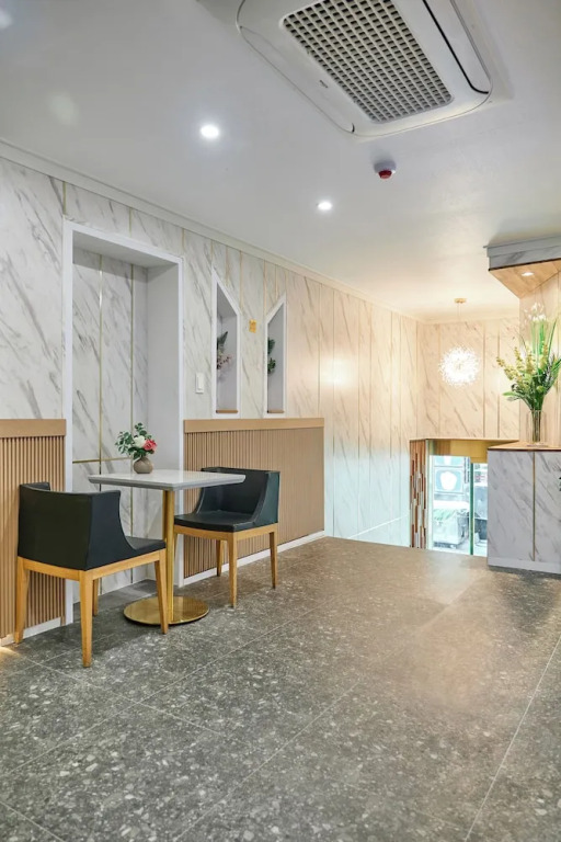 Hotel Chloe