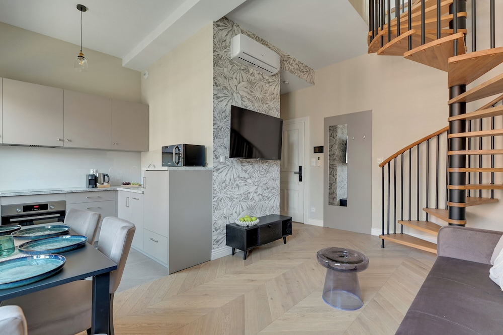 Budynek Dyrekcji by Browar Hevelius Apartments