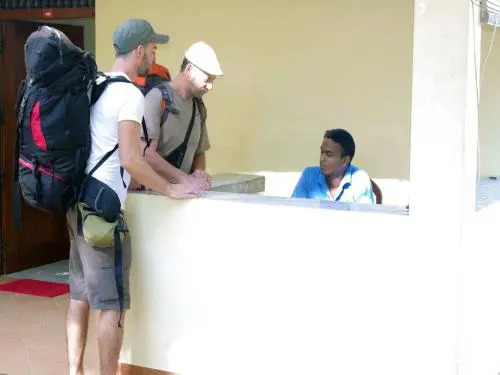 Dimuthu Tour Inn