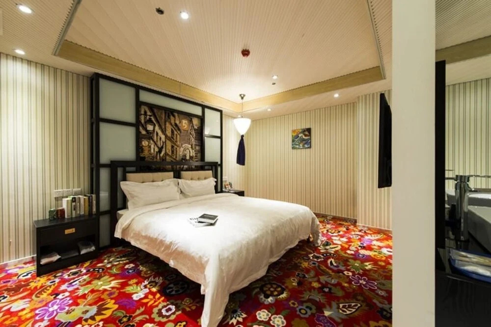 Friday Holiday Hotel (Jiaozuo Xinfeng Er Street)