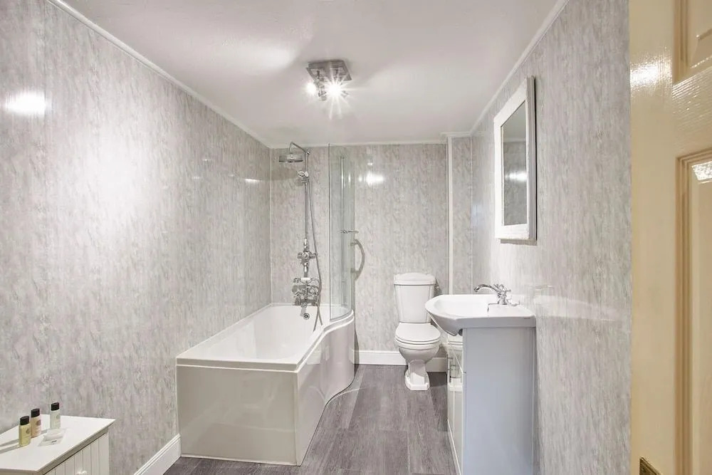 Regency Mansions Apartment