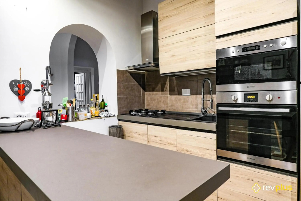 COLOSSEUM LUXURY HOME