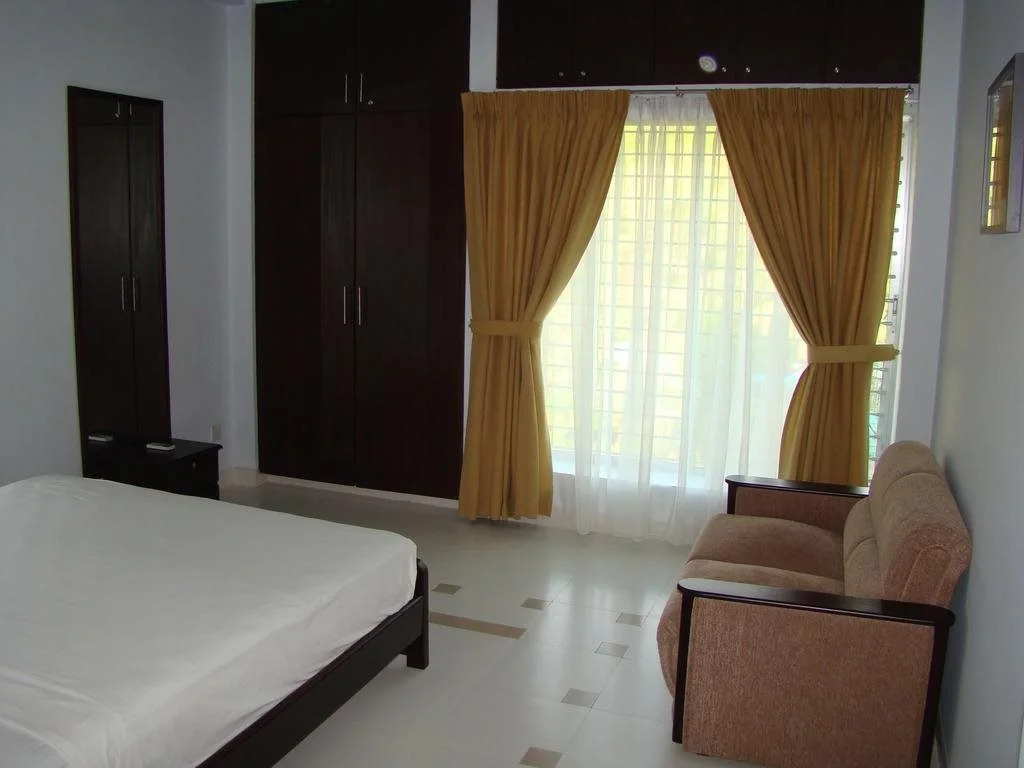 Allegro Holiday Suites