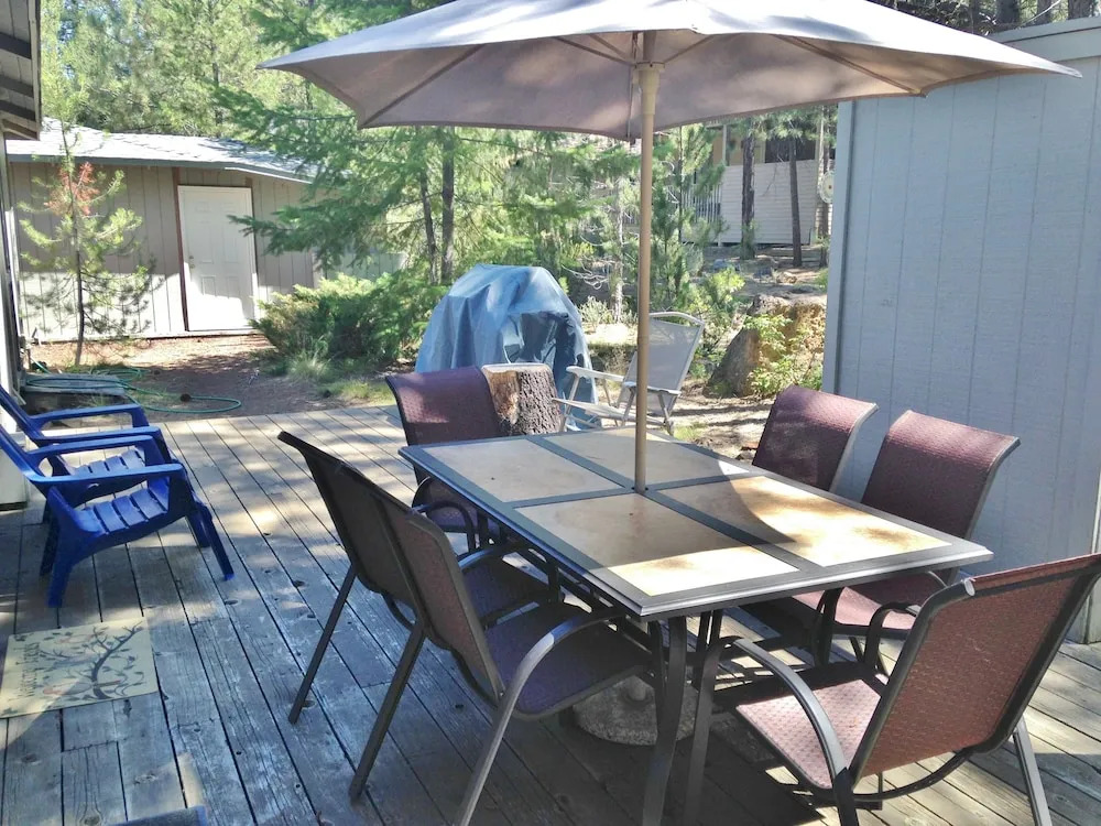 3 Killdeer Lane Pet Friendly Home 3 Minutes Walk from SHARC by RedAwning