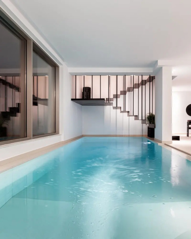 Black Stone Villa