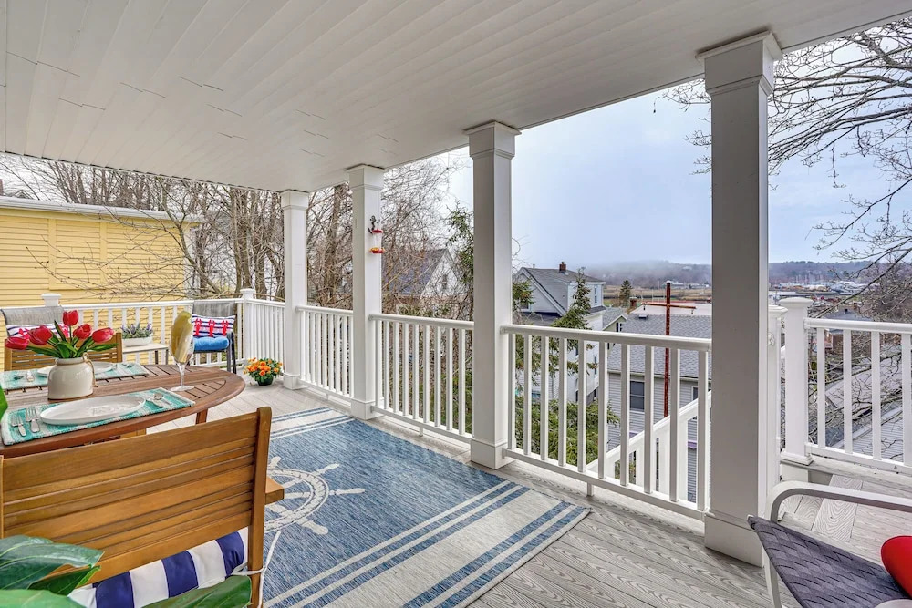 Walk to Gloucester Harbor & Dtwn: Coastal Studio