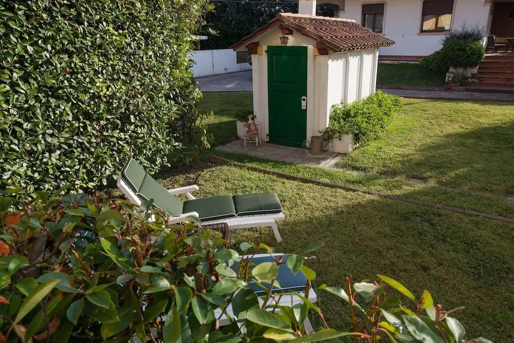 Nina Guest House