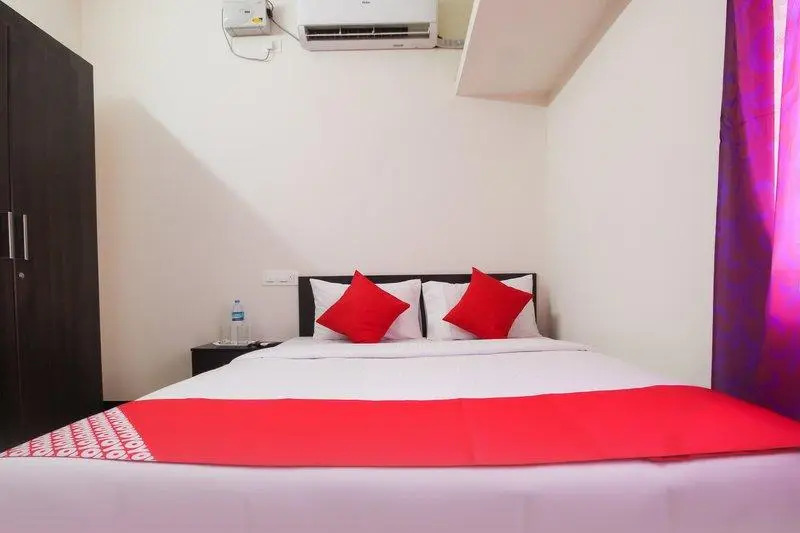 OYO 43975 Honey Residency