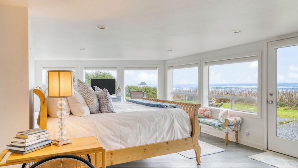 Sanctuary by the Sea by Avantstay Waterfront + Views