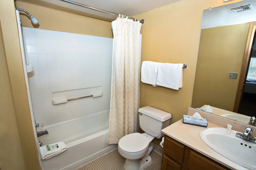 Sterling Hotel and Suites