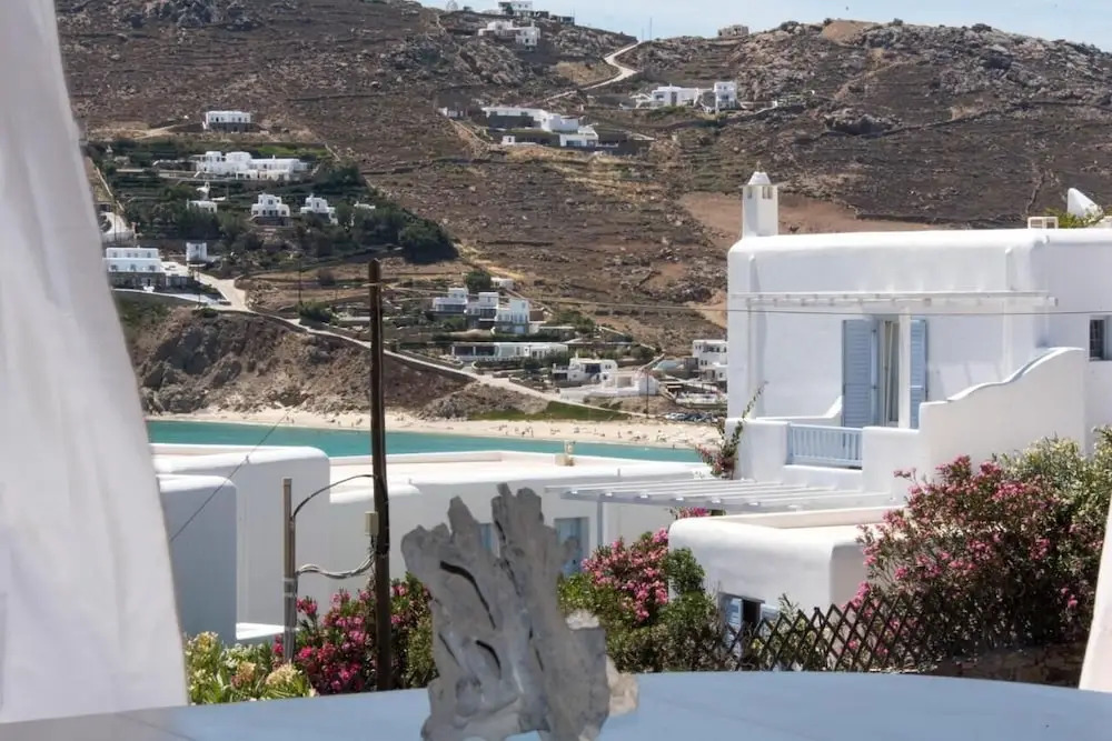 Luxury Sea View Apartment w shared pool
