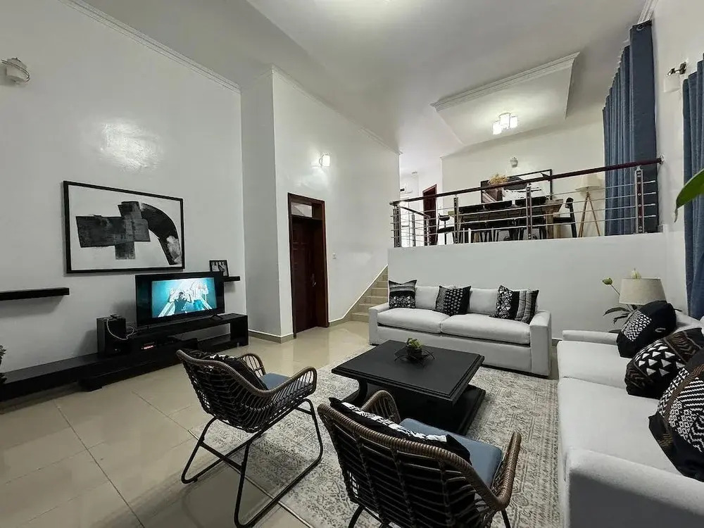 Iwacu Hotel