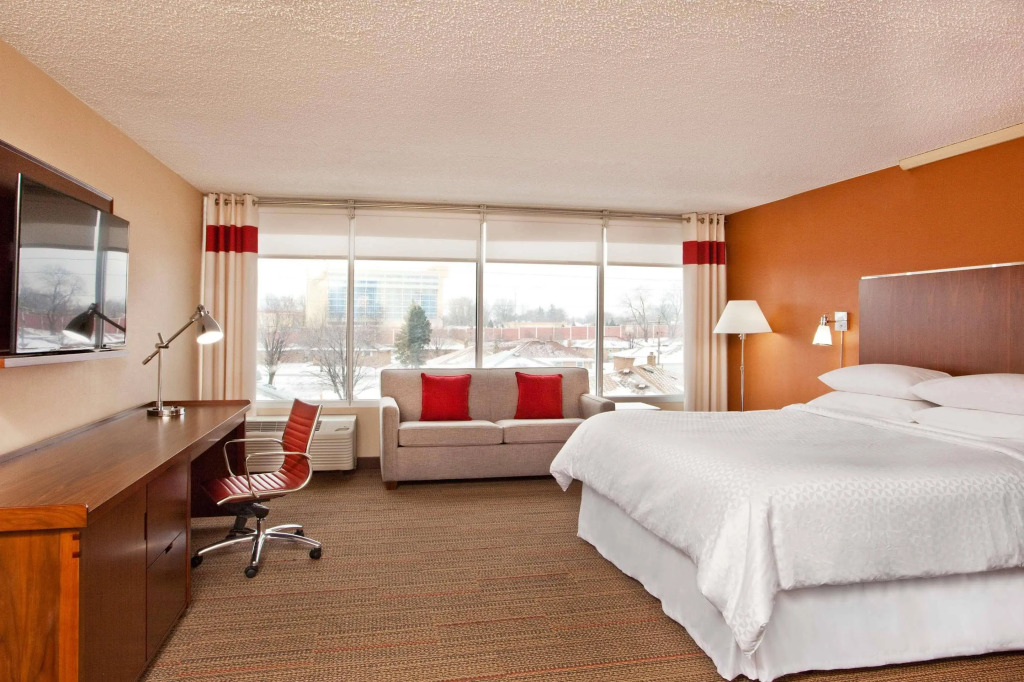 Four Points by Sheraton Cleveland Airport