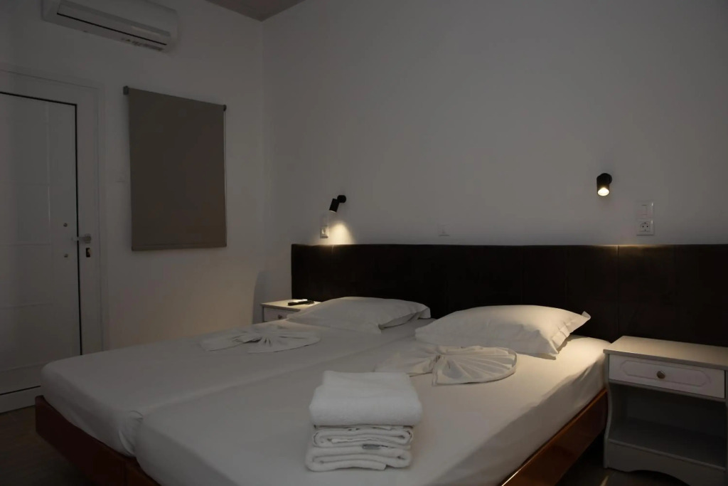 Sea Breeze Hotel