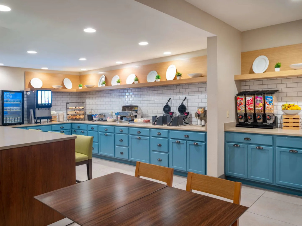 Country Inn & Suites by Radisson, Maumee - Toledo