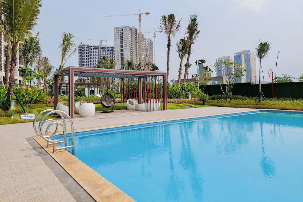 Modern Look 2Br At Sky House Bsd Apartment