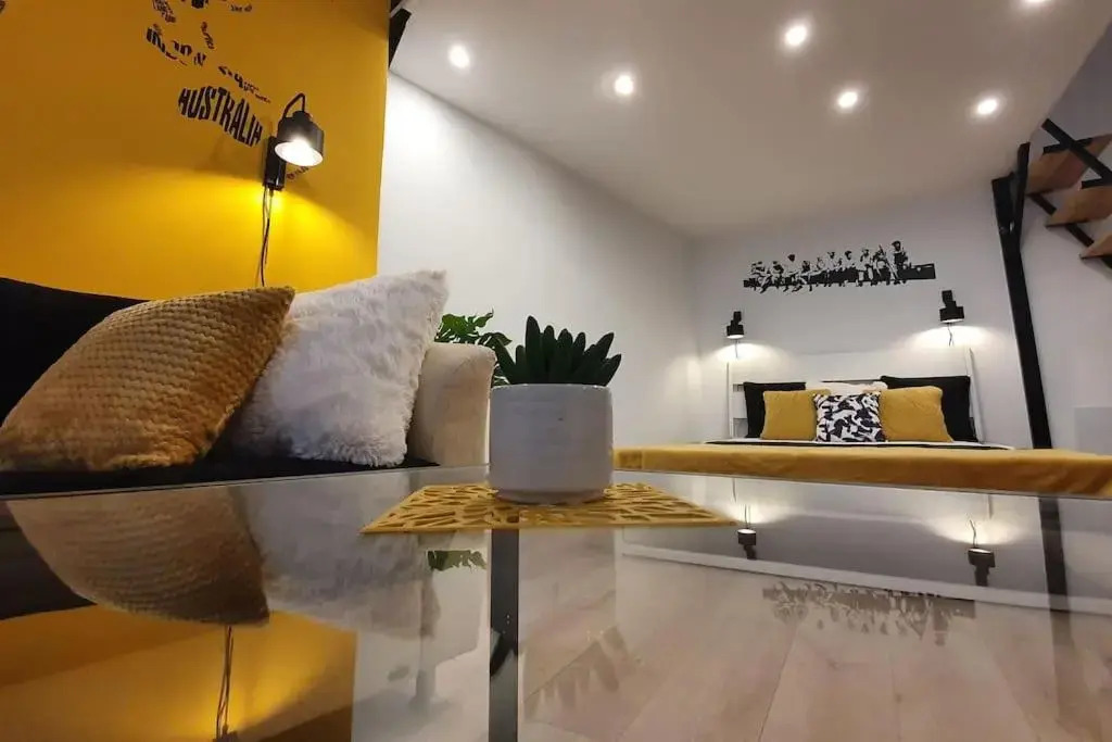 Violet apartman