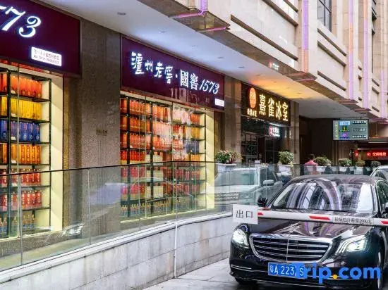 Yulou Jindian Apartment (Guangzhou Folk Finance Haizhu Square Subway Station Branch)