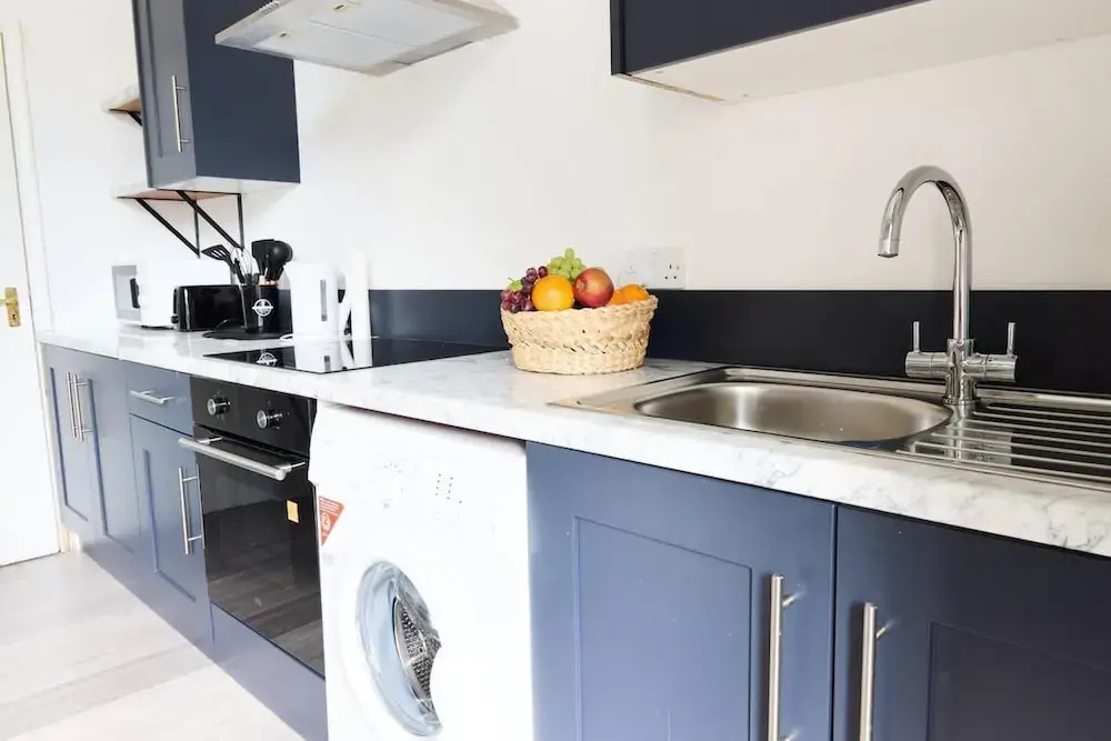 Summer Family Terrace Apartment - Central Location