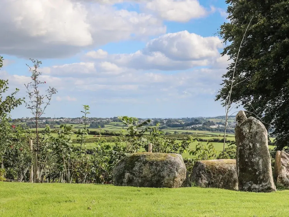 12 Horizon View
